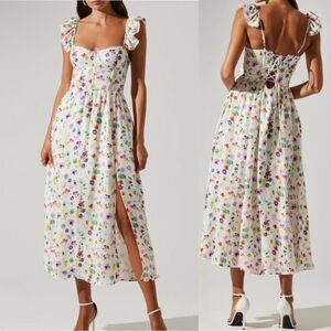 New ASTR wedelia bustier midi dress in cream/purple floral